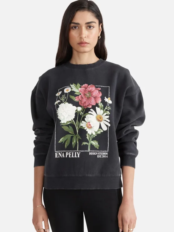 Ena pelly – Bouquet relaxed sweater | vintage black – Nixon + Maude