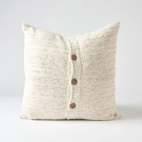 Eadie lifestyle - Afero Cushion - Soft Natural - Image 2