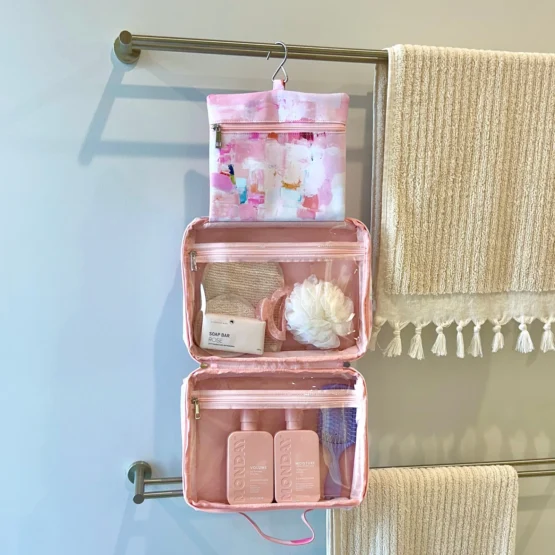 Mindful marlo - Hanging toiletry bag | dream big - Image 2