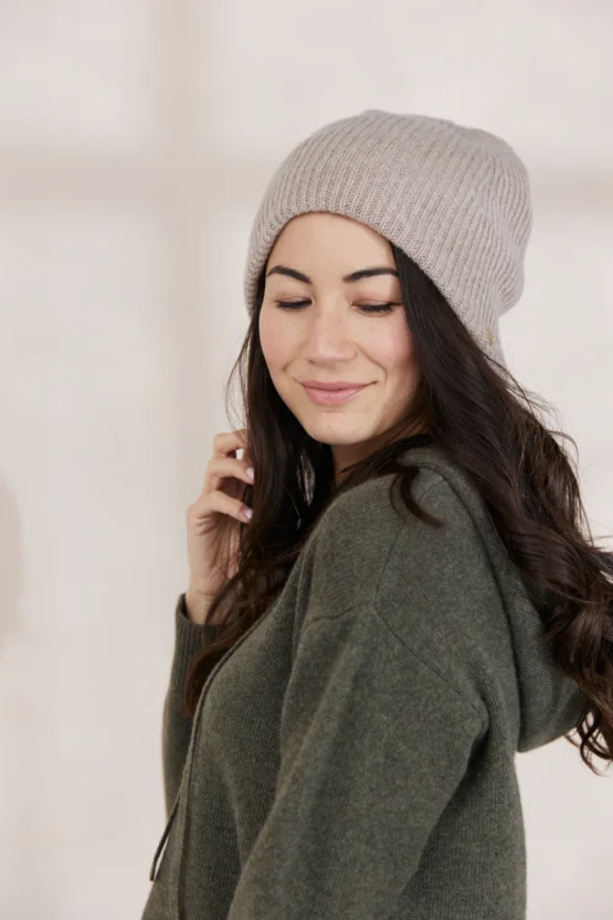 Mia fratino - ribbed beanie | toast