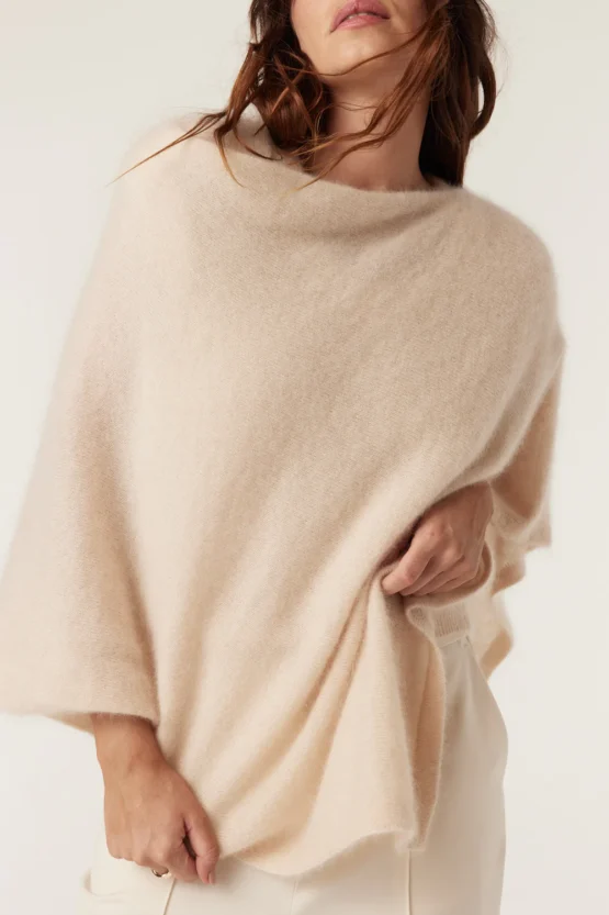 Cable - Brushed Pure Cashmere poncho | fawn - Image 2