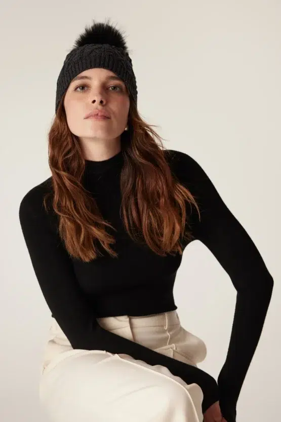 cable - merino beanie | charcoal - Image 2