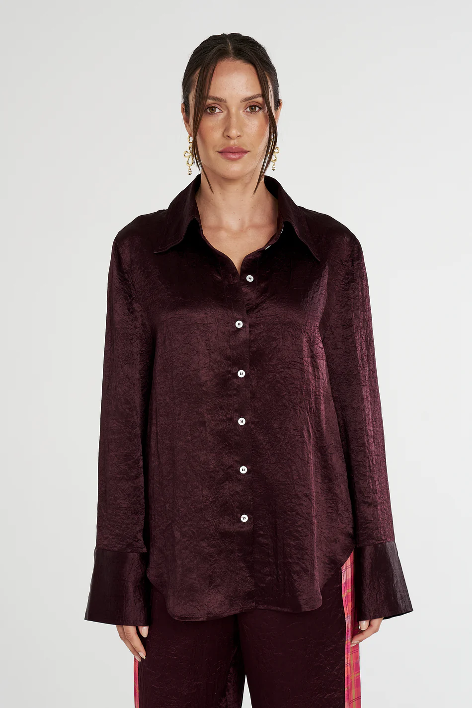 plum_cuffshirt_002.webp