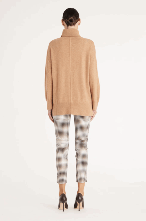 Cable - Cashmere oversized jumper | camel - Image 4