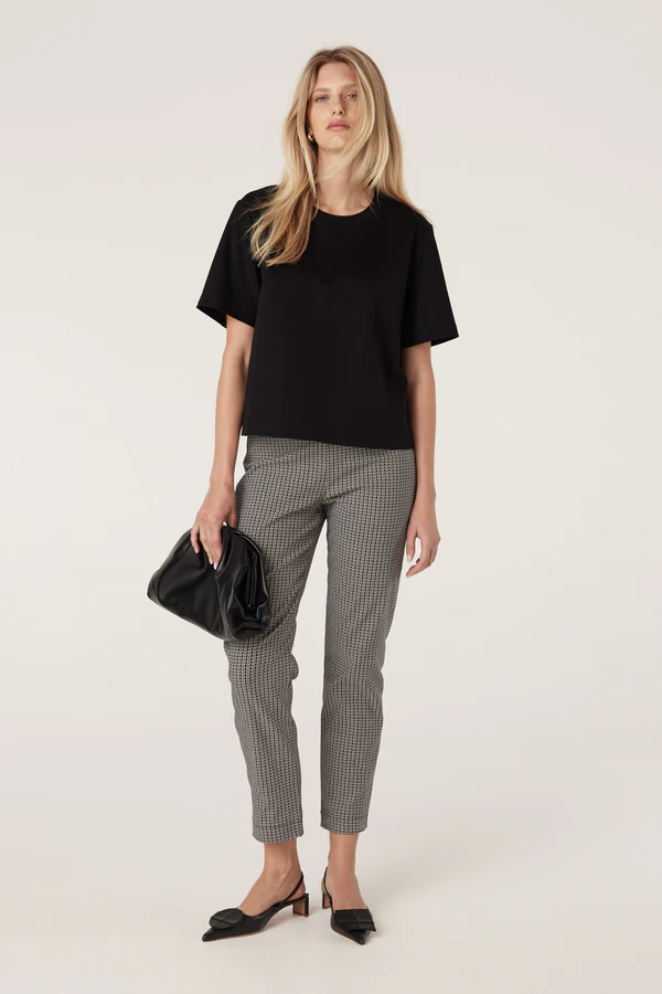 CSS25360_BLK_1_bxaxin.webp
