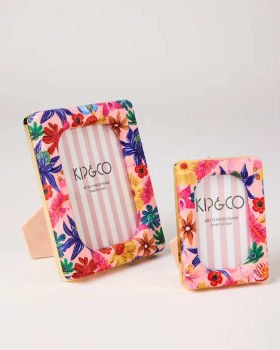 kip & co - Wild Flowers In Bloom Oval Velvet Photo Frame - Image 2