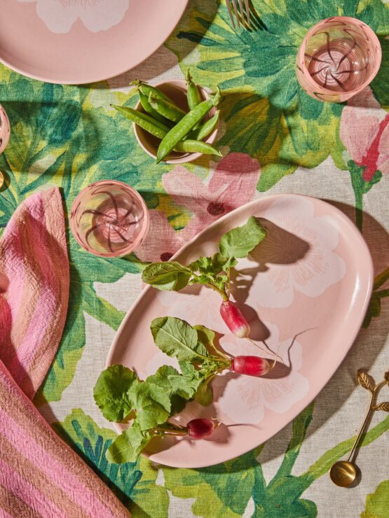 Bonnie & neil - Jardin Pink Oval Plate - Image 2