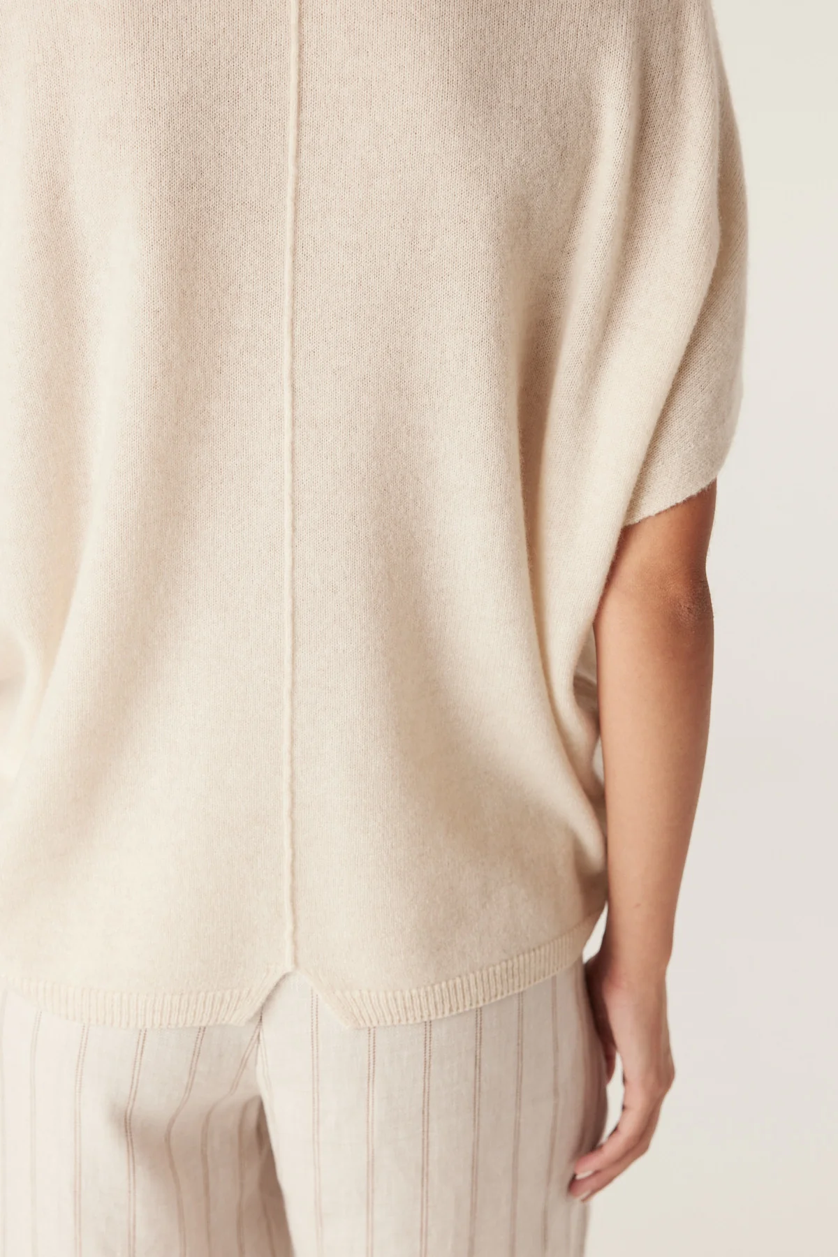 cable - pure cashmere relaxed top | oatmeal - Image 4