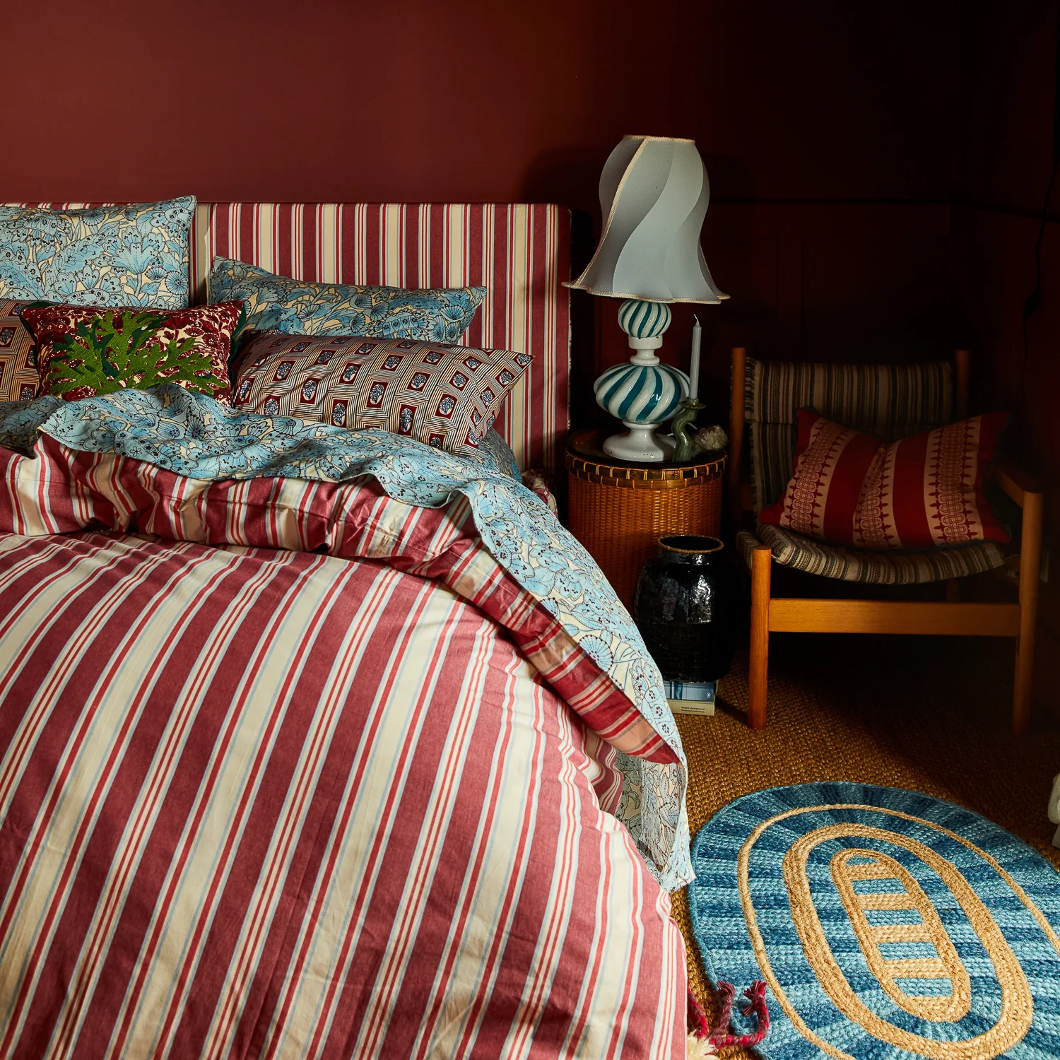 Sage x clare - Selene Cotton Quilt Cover - Crimson - king - Image 4