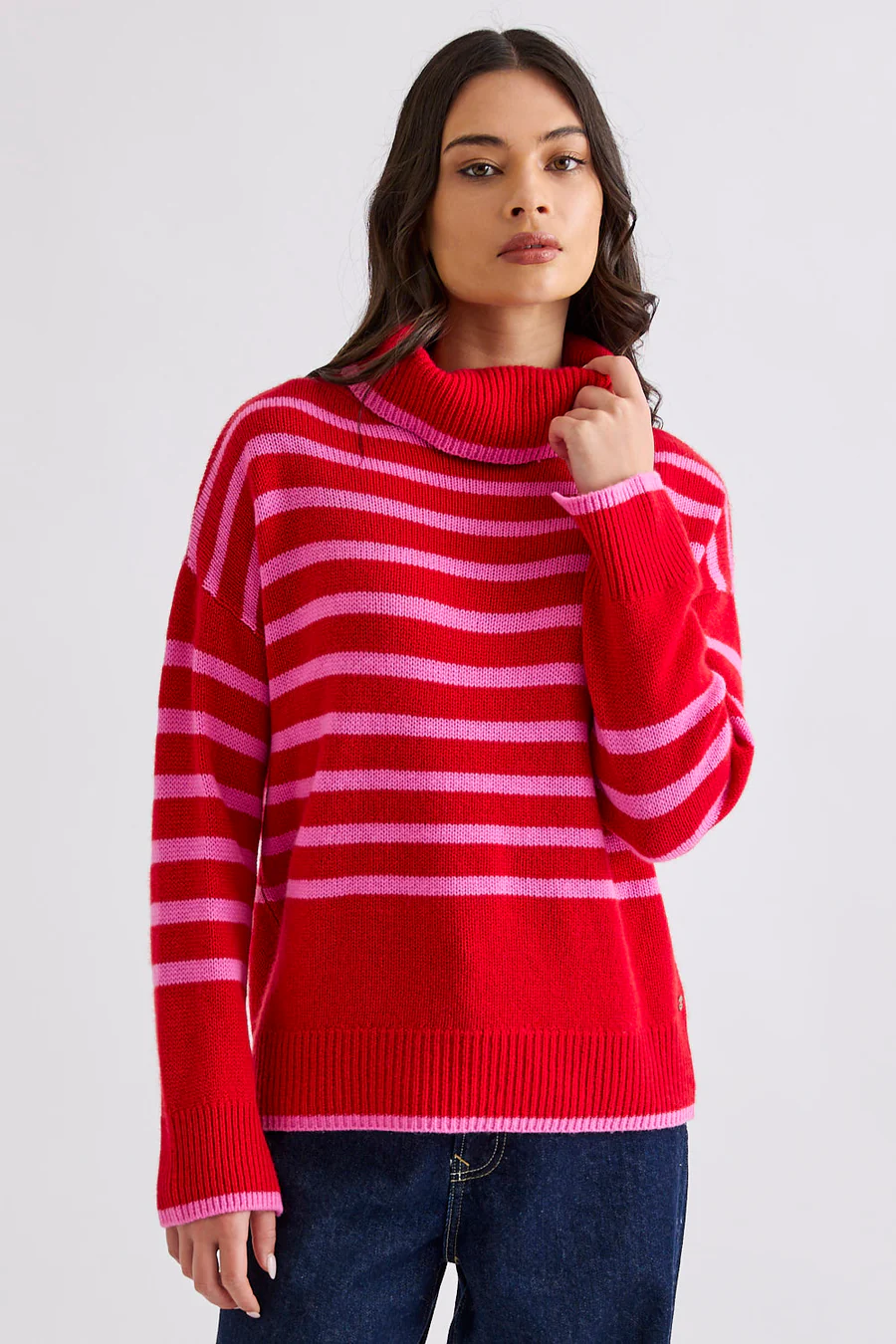 MiaFratino_23915_HunterStripeRollneck_Poppy_Pink_3_900x.webp MiaFratino_23915_HunterStripeRollneck_Poppy_Pink_3_900x.webp