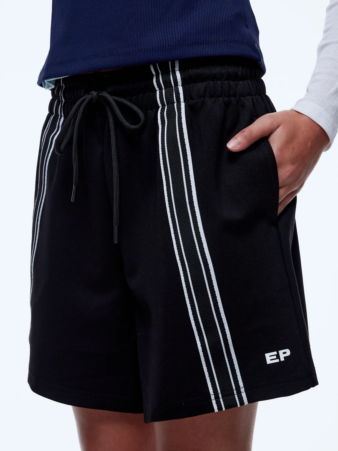 Ena pelly - Charlie stripe short | black - Image 4