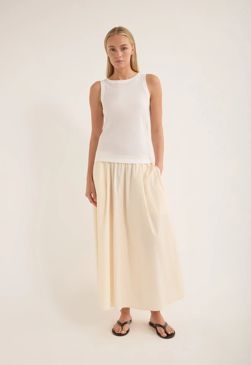 JJ5340SU26_White_01_vcqwx4.webp