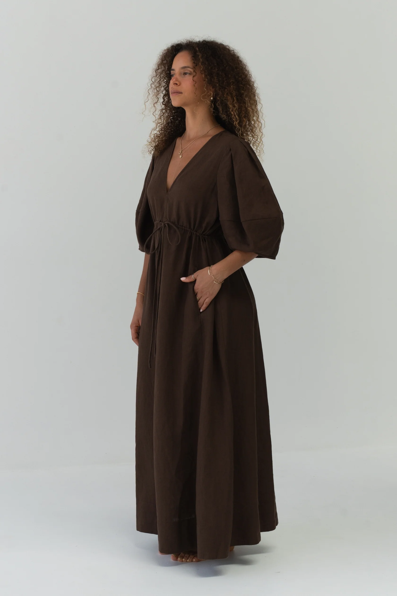 Lilly pilly - vida linen dress | chocolate - Image 3